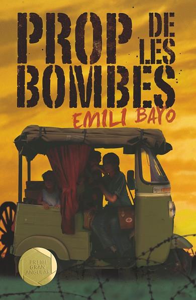 Prop de les bombes | 9788466147460 | Bayo, Emili